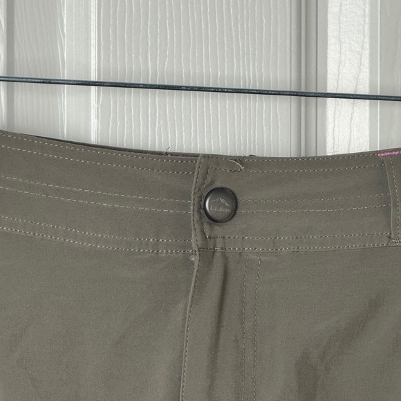 LL Bean Womens Hiking Skirt Shorts Skort Beige Size 16 Regular Outdoor Casual - Picture 2 of 8